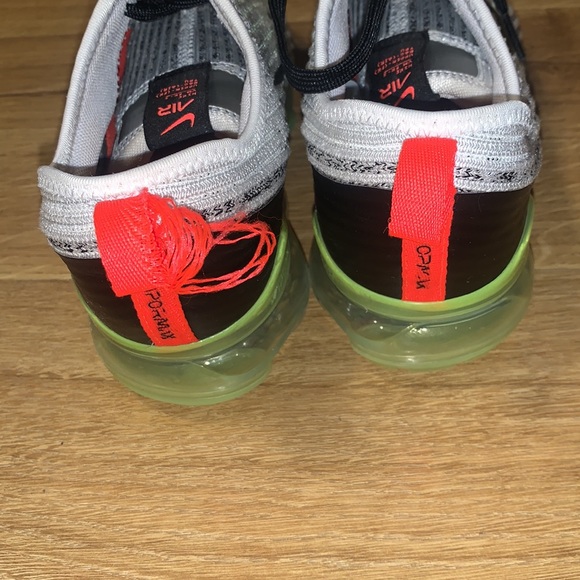 Nike Vapor Max size 6us - Picture 7 of 8